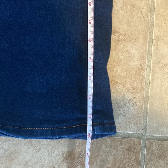 Women’s Jean Capri pants - Picture 5 of 5